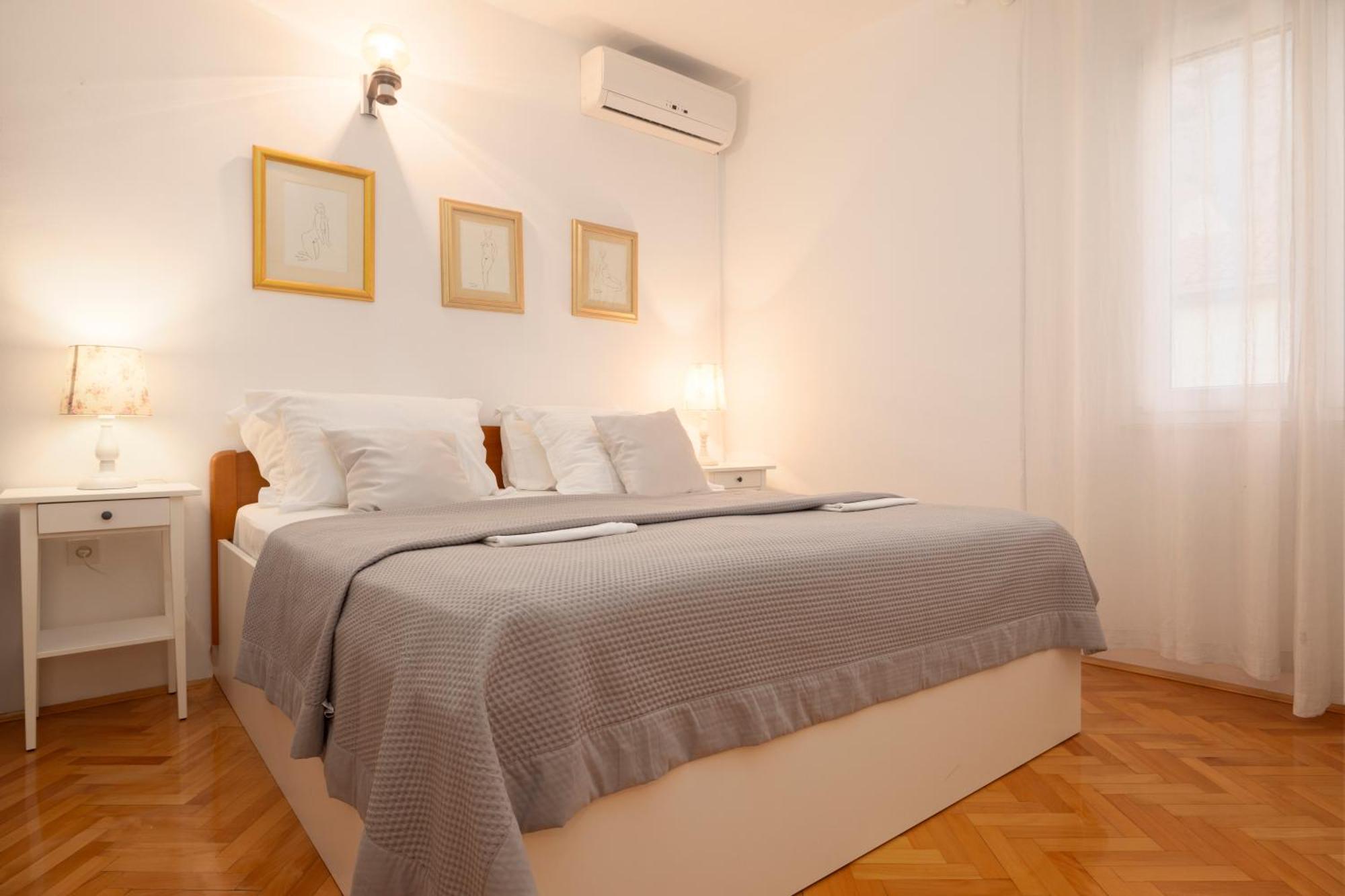 Bose Apartament *