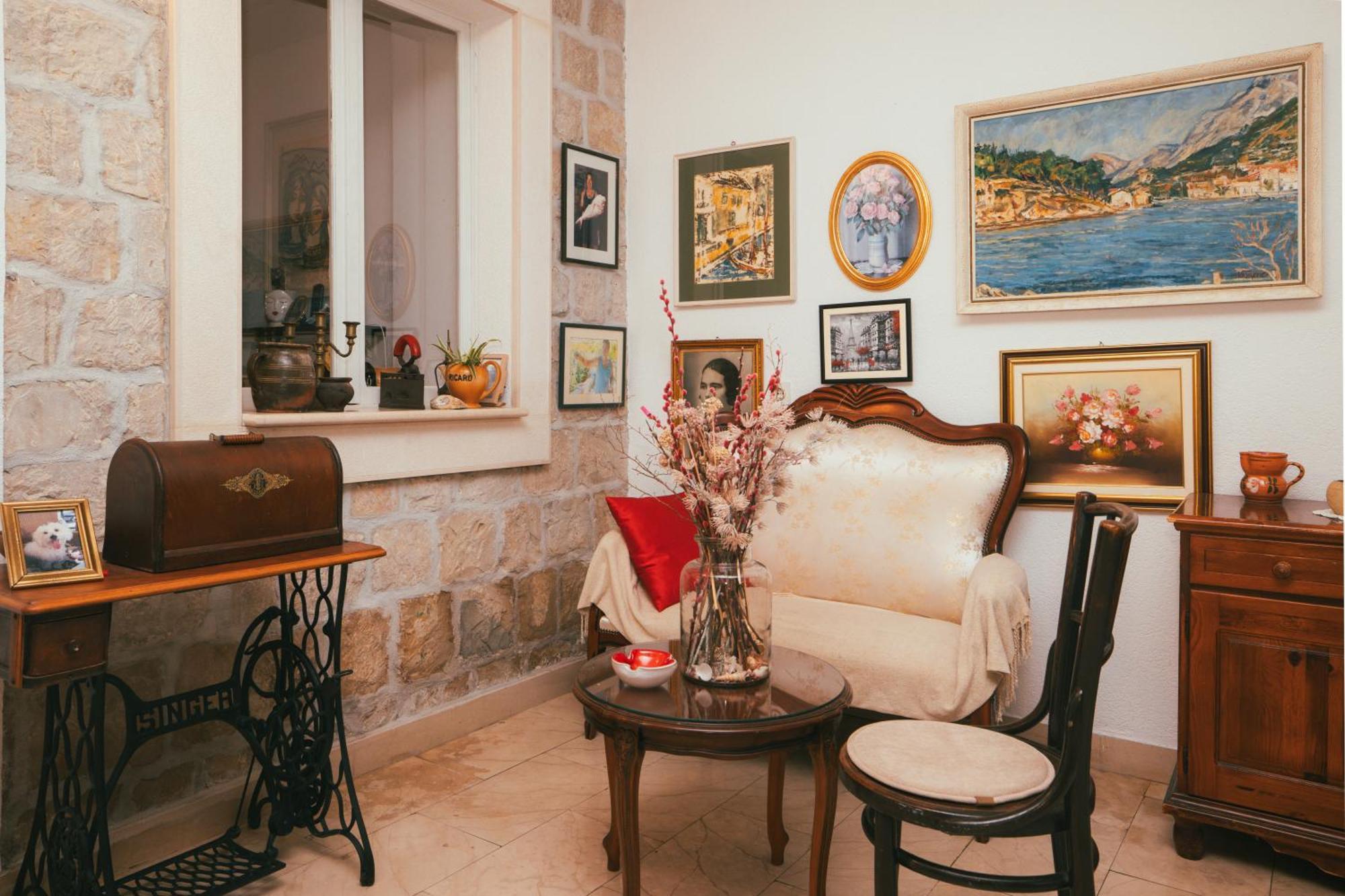 Bose Apartament *